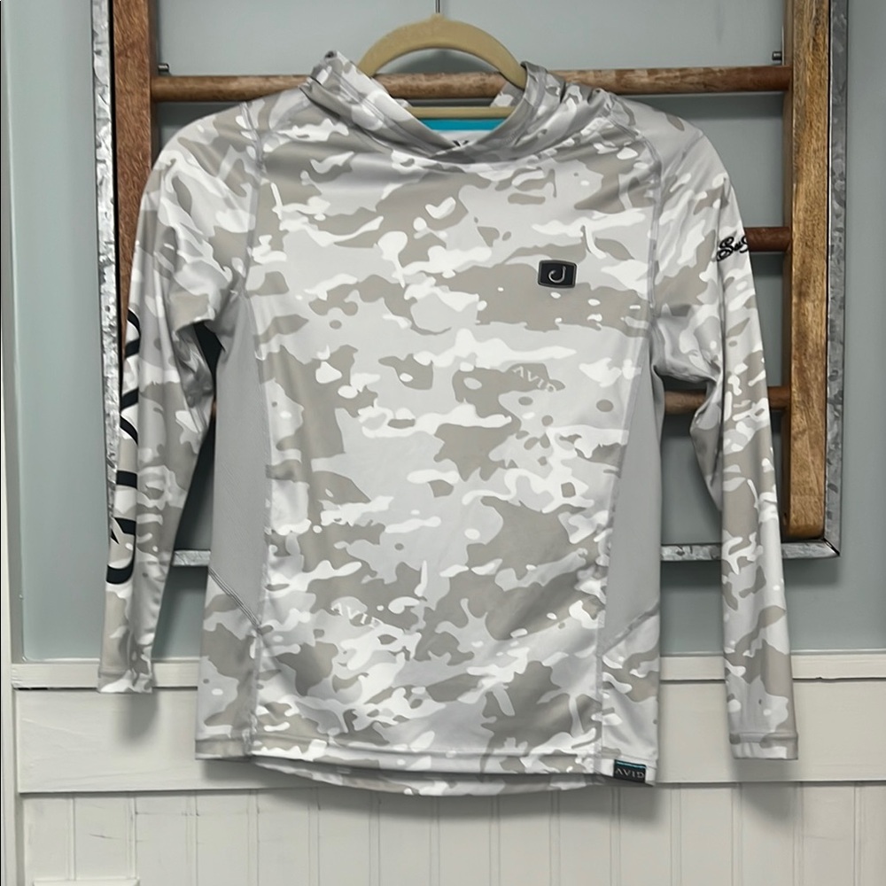 Boys AVID Sea Island performance hoodie size small camo